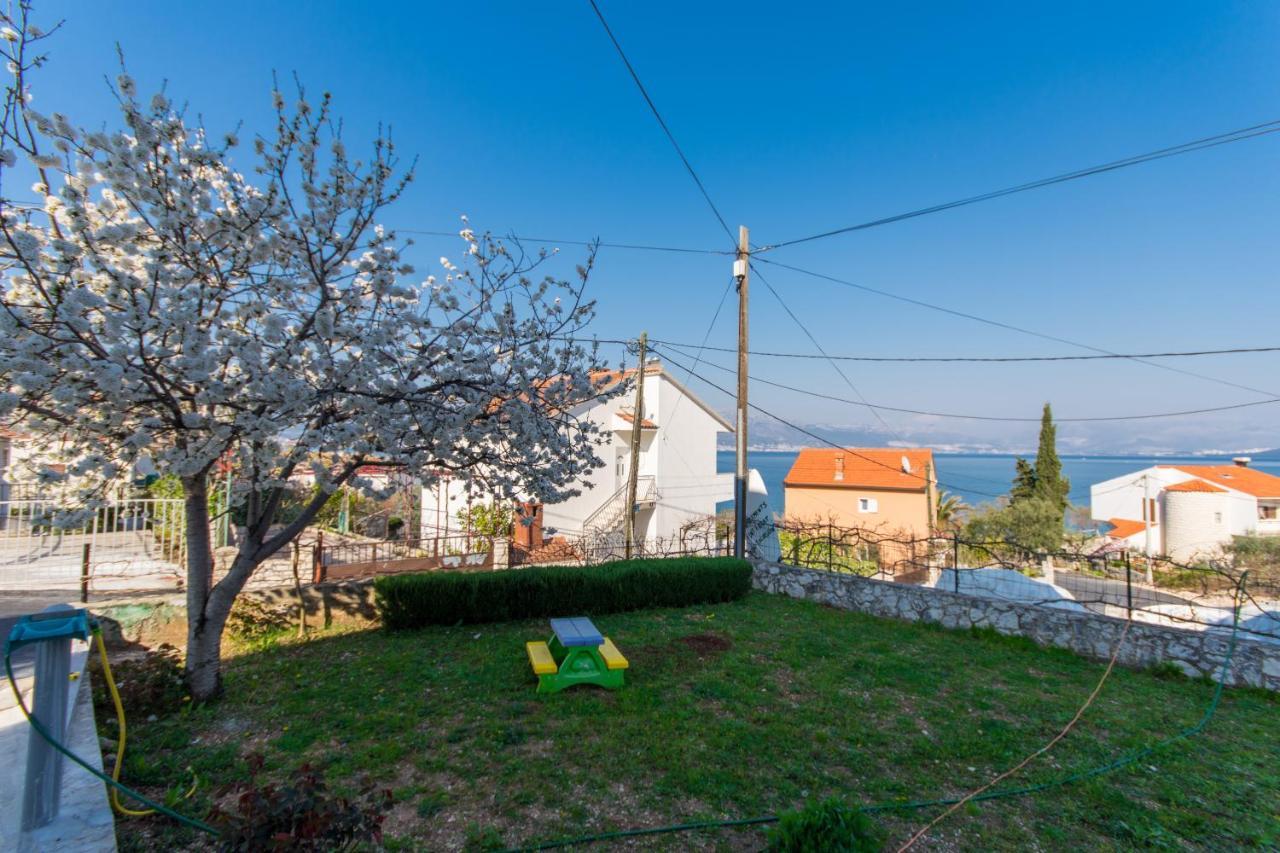 Apartments By The Sea Slatine, Ciovo - 1126 Trogir Exterior photo