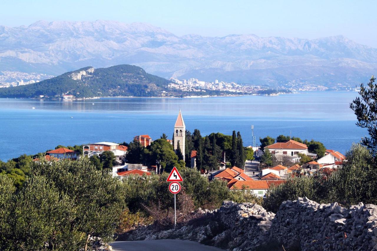 Apartments By The Sea Slatine, Ciovo - 1126 Trogir Exterior photo
